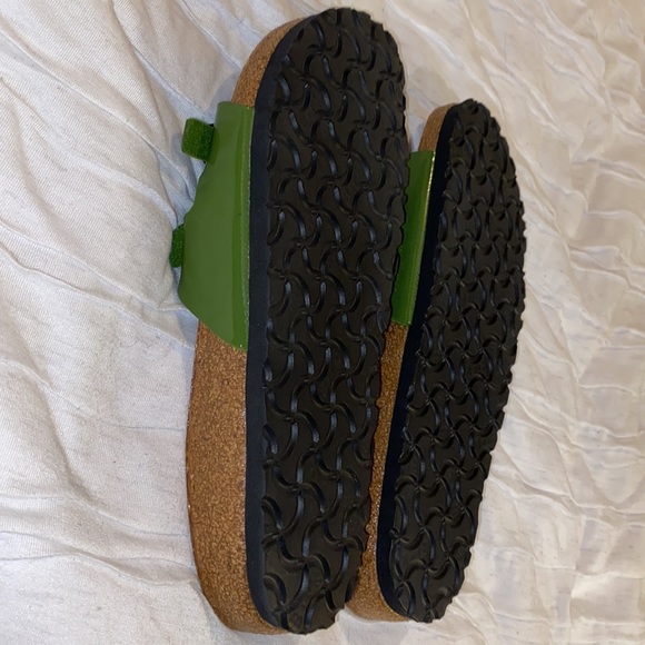 NWOT Vintage Green Statement Birkenstock’s - Picture 7 of 7
